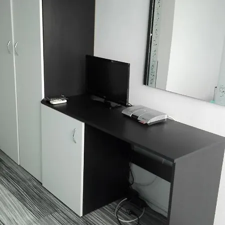 Maison d'hôtes деси къща за гости 1 *