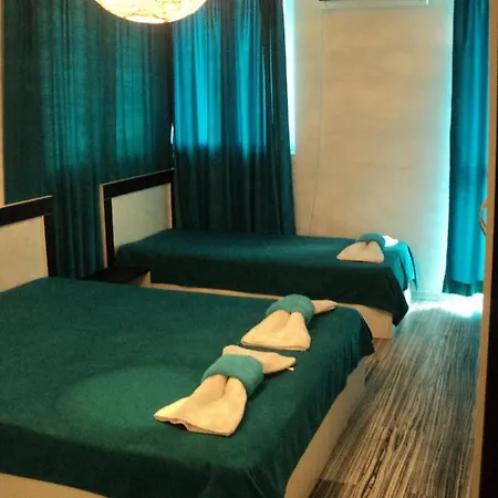 Maison d'hôtes деси къща за гости 1 *