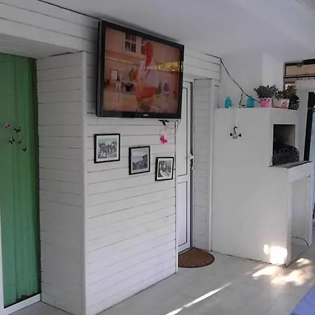 بيت ضيافة деси 1 تشيرنوموريتس