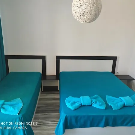 Maison d'hôtes деси къща за гости 1 *
