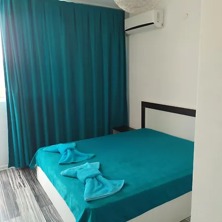 Maison d'hôtes деси къща за гости 1
