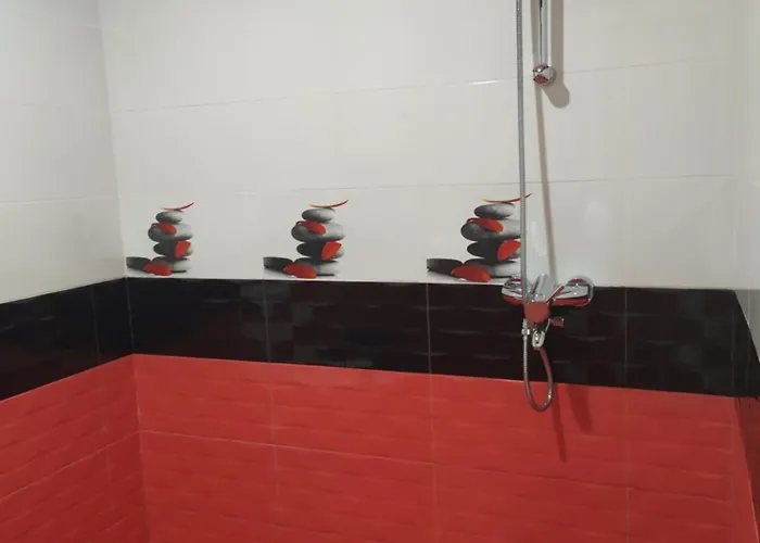 招待所 деси 1